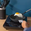 Imagen 4 Set de 9 utensilios de cocina Cecotec Polka Excellence Force de silicona y nylon. Mangos efecto madera y acabado Soft Touch para proteger el menaje.