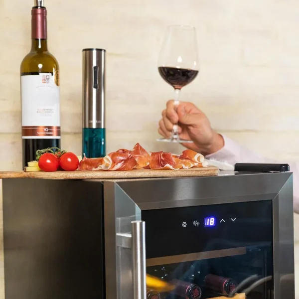 Imagen 5 Vinoteca GrandSommelier 1550 Inox Compressor para 15 botellas. Sistema de compresor, control táctil y temperatura regulable de 5-18ºC con diseño elegante inox.