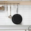 Imagen 4 Sartén de 20 cm fabricada en acero inoxidable 18/10 con revestimiento antiadherente. Fondo difusor apto para todas las cocinas y mango remachado resistente.