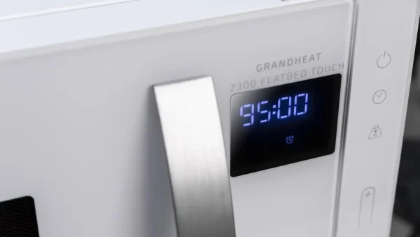 Imagen 7 Microondas Cecotec GrandHeat 2300 Flatbed Touch White de 23L y 800W. Tecnología sin plato, 8 funciones preconfiguradas y diseño elegante en color blanco.