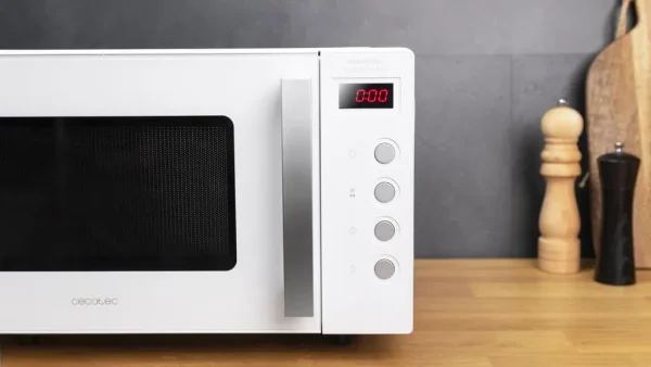 Imagen 6 Microondas sin plato GrandHeat 2000 Flatbed White de Cecotec. 20 litros de capacidad, 700W de potencia y base plana con interior cerámico fácil de limpiar.