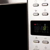 Imagen 3 Microondas digital sin plato GrandHeat 2000 Flatbed Steel de 20L y 700W. Diseño compacto con 6 niveles, 8 funciones preconfiguradas y temporizador.