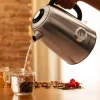 Imagen 5 Hervidor Thermosense 620 Vintage de 1,7L y 2200W. Acero inoxidable, medidor de temperatura y base 360º. Diseño retro elegante y funcional para tu cocina.