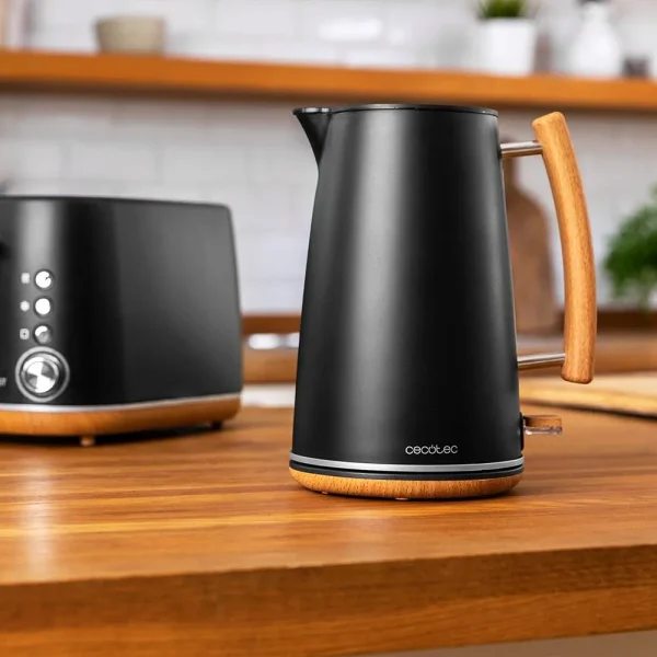 Imagen 4 Hervidor ThermoSense 400 Black Woody de 3000 W y 1,7 L. Diseño elegante en acero y madera, libre de BPA, con base 360º y filtro antical desmontable.