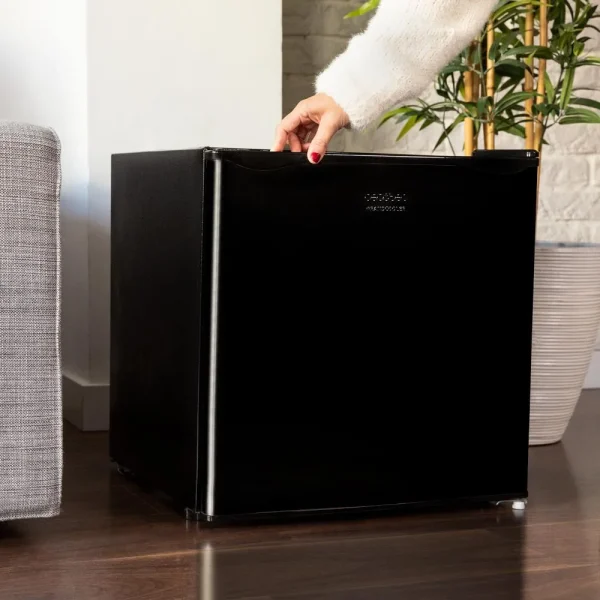Imagen 7 Mini frigorífico Cecotec GrandCooler 20000 SilentCompress Black E de 46L con compartimento congelador, diseño compacto en negro y eficiencia energética clase E.