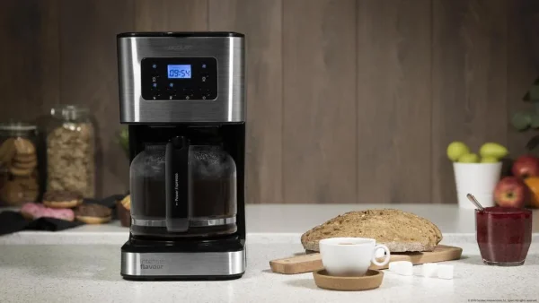 Imagen 8 Cafetera de goteo Coffee 66 Smart de Cecotec con 950 W, tecnología ExtremeAroma, programable 24h y jarra de 1,5 L. Café recién hecho con el mejor sabor.