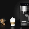 Imagen 4 Cafetera semiautomática Cecotec Power Instant-ccino 20 Touch Serie Nera con 20 bares, 1350 W, panel táctil y depósito de leche para capuchinos perfectos.
