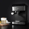 Imagen 8 Cafetera semiautomática Cecotec Power Instant-ccino 20 Touch Serie Nera con 20 bares, 1350 W, panel táctil y depósito de leche para capuchinos perfectos.