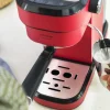 Imagen 4 Cafetera express Cafelizzia 790 Shiny de 1350 W y 20 bares. Sistema Thermoblock, vaporizador orientable y depósito de 1,2L para espressos y cappuccinos perfectos.