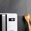 Imagen 3 Microondas digital sin plato Cecotec GrandHeat 2500 Flatbed Touch White de 25L y 800W. Diseño moderno con panel táctil, 8 funciones y tecnología Flatbed.