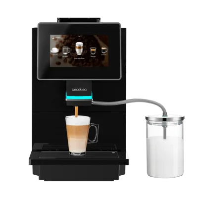 Cafetera superautomática Cecotec Cremmaet Touch con panel de control táctil y diseño compacto en color negro