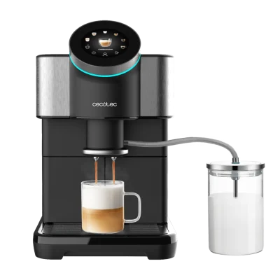 Cafetera superautomática Cecotec Cremmaet Spin con panel táctil y acabados en color negro