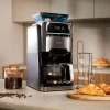 Imagen 5 Cafetera de goteo Coffee 66 Grind & Brew con molinillo integrado, 1000 W, capacidad de 12 tazas y función Aroma para obtener el mejor sabor en cada taza.