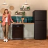 Imagen 8 Frigorífico de dos puertas Bolero CoolMarket 2D 211 Black E con 211 litros de capacidad, eficiencia energética clase E y elegante acabado en color negro mate.
