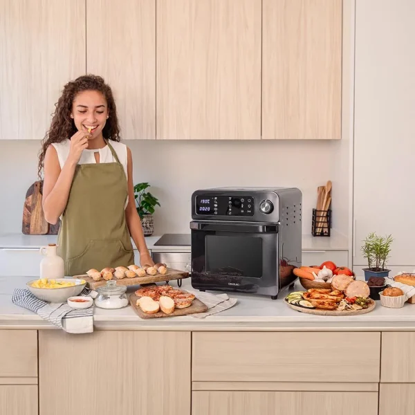 Imagen 7 Horno de aire caliente Bake&Fry 1500 Touch Steel de 1700 W y 15 L. Incluye 9 funciones preconfiguradas, pantalla táctil y diseño en acero inoxidable.