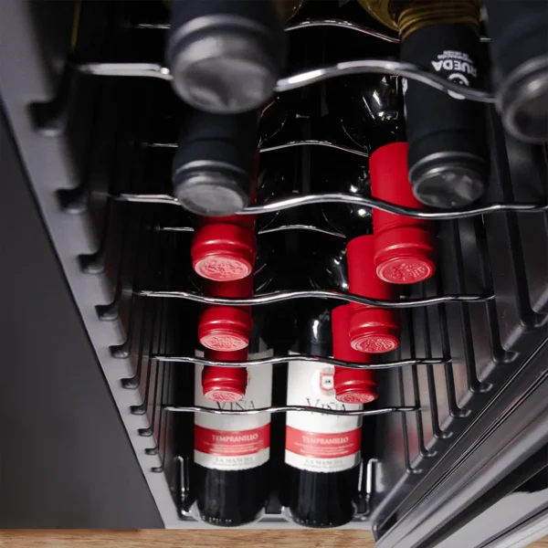 Imagen 5 Vinoteca de compresor para 12 botellas con diseño compacto. Ajuste de 8-18ºC, estantes de madera y display táctil. Ideal para conservar vinos en espacios reducidos.