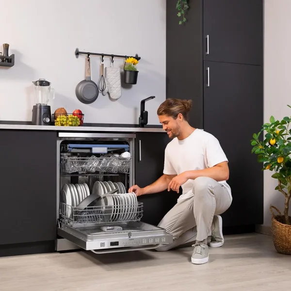 Imagen 4 Lavavajillas Cecotec Bolero Aguazero 6800 Stainless Steel de 14 cubiertos. Eficiencia energética Clase C, 8 programas, sistema ION y filtro ABT antibacteriano.
