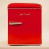 Imagen 8 Mini frigorífico retro rojo Cecotec de 45L, altura 55cm y eficiencia clase E. Diseño vintage ideal para oficinas y dormitorios con bajo nivel sonoro.
