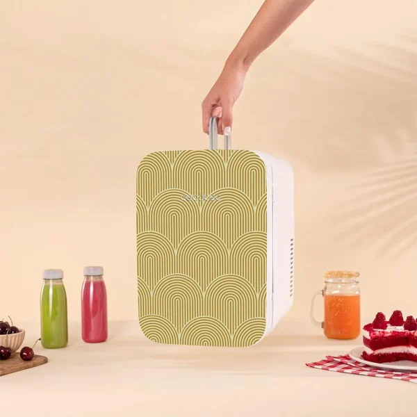 Imagen 8 Frigorífico mini retro de 10L con función frío y calor (7-65ºC). Versátil, compacto y compatible con 12V/220V, ideal para viajes en coche o caravana.