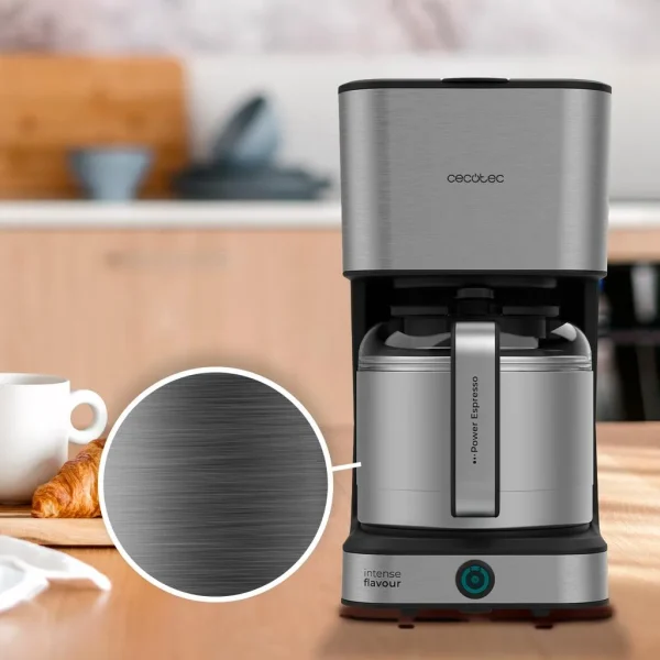Imagen 3 Cafetera de goteo Cecotec Coffee 66 Drop & Thermo con jarra térmica de acero inoxidable, 1,5 litros de capacidad y tecnología ExtremeCoffee para un sabor único.