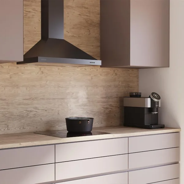 Imagen 5 Campana piramidal Cecotec Bolero Flux PM 606500 Black A de 60 cm. Potencia de succión de 650 m3/h, eficiencia clase A, motor de 165W y elegante acabado negro.