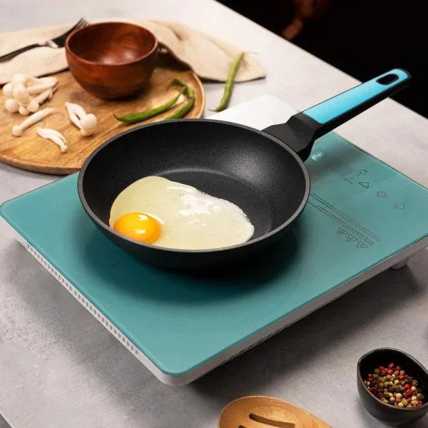 Imagen 7 Sartén de 20 cm en aluminio forjado con antiadherente Teflon Platinum Plus. Apta para todas las cocinas e inducción. Resistente, ecológica y libre de PFOA.