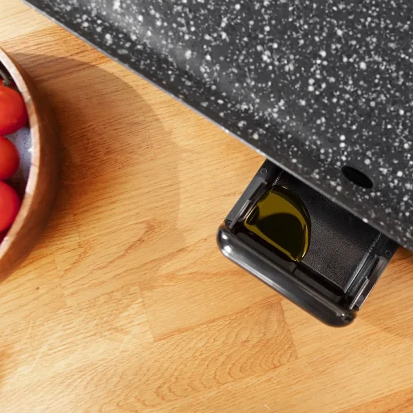 Imagen 7 Plancha de asar eléctrica de 2400 W con superficie XXL de 90x22 cm. Revestimiento RockStone antiadherente, termostato regulable y apta para lavavajillas.