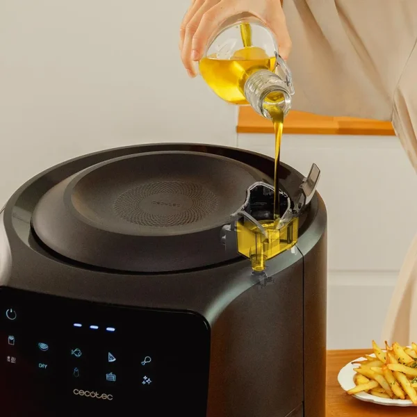 Imagen 5 Freidora de aire Cecofry Rain Pack de 5,5 L con spray de aceite automático y 1550 W. Cocina sana con autolimpieza, 8 menús y accesorios de silicona.
