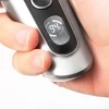 Imagen 7 Cortapelos Cecotec Bamba PrecisionCare Titanium con cuchillas de acero inoxidable recubiertas de titanio, autonomía de 120 minutos y funcionamiento con o sin cable.