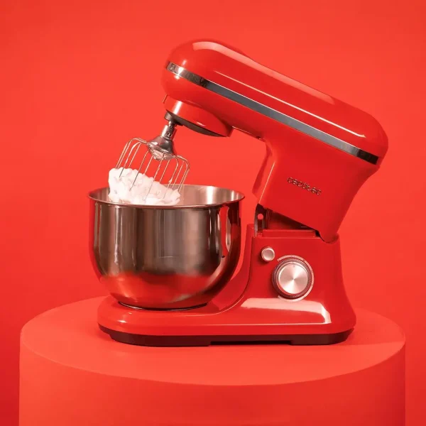 Imagen 3 Batidora amasadora Cecotec de 1200 W con bol de 5 L y función para helados. Diseño elegante en color rojo con 5 funciones ideales para repostería avanzada.