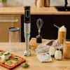 Imagen 6 Batidora de mano Katana 15 Cream B de 1500 W con tecnología PerreoMove, pie XL y 21 velocidades. Incluye vaso medidor y varilla para resultados profesionales.