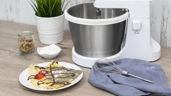 Imagen 3 Batidora de varillas Cecotec PowerTwist 500 Steel con 500 W, bol autogiratorio de 3,5 L, 5 velocidades y función Turbo para repostería y mezclas perfectas.