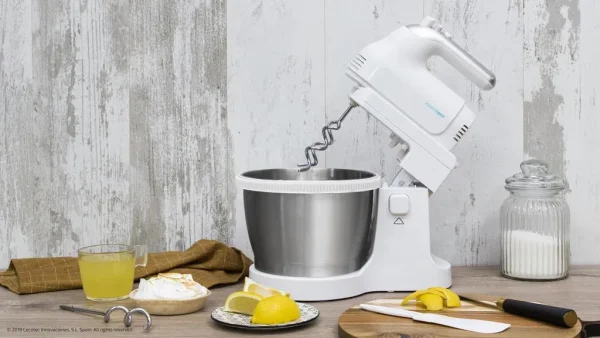 Imagen 5 Batidora de varillas Cecotec PowerTwist 500 Steel con 500 W, bol autogiratorio de 3,5 L, 5 velocidades y función Turbo para repostería y mezclas perfectas.