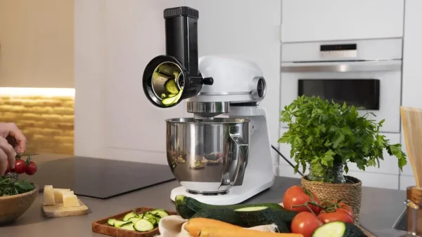 Imagen 4 Accesorio cortador para amasadoras Twist&Fusion. Incluye 3 tambores de acero inoxidable para rallar, cortar y rebanar frutas y verduras con total precisión.