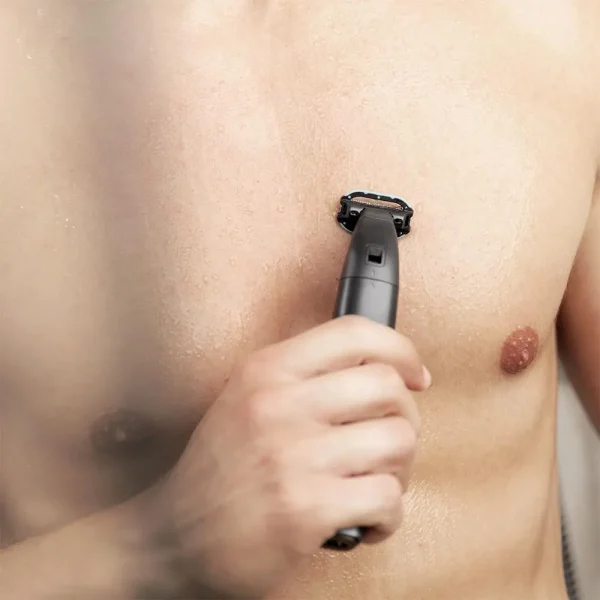 Imagen 8 Trimmer Bamba PrecisionCare Extreme 5-In-1 de Cecotec. Recortadora resistente al agua con batería de litio, carga rápida y 5 accesorios para cara y cuerpo.