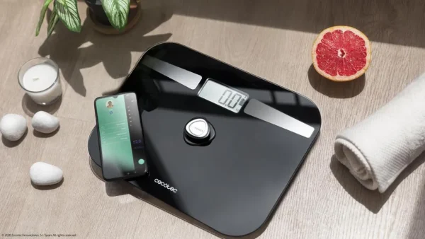 Imagen 7 Báscula de baño Cecotec Surface Precision EcoPower 10200 Smart Healthy Black sin pilas. Vidrio templado, alta precisión y conexión APP para control de peso.