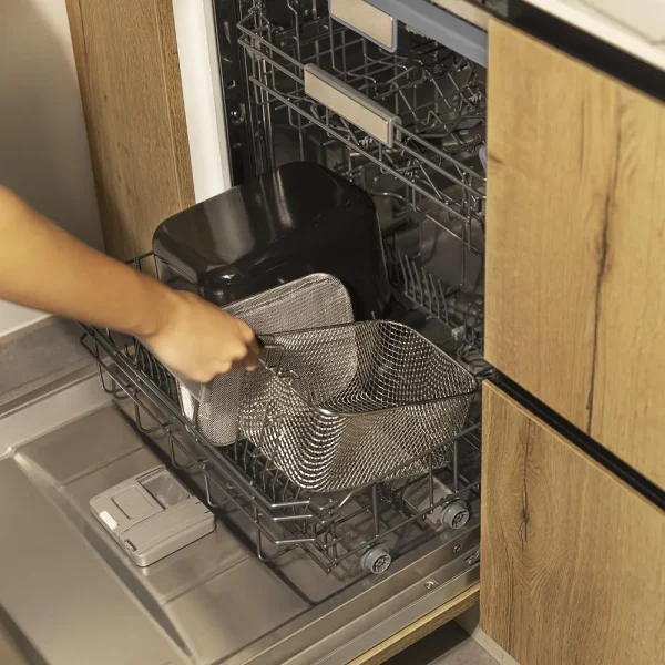 Imagen 7 Freidora digital de 4,2 L y 3270 W con filtro OilCleaner. Cocina rápida con 5 programas, cuerpo de acero inoxidable y piezas aptas para lavavajillas.