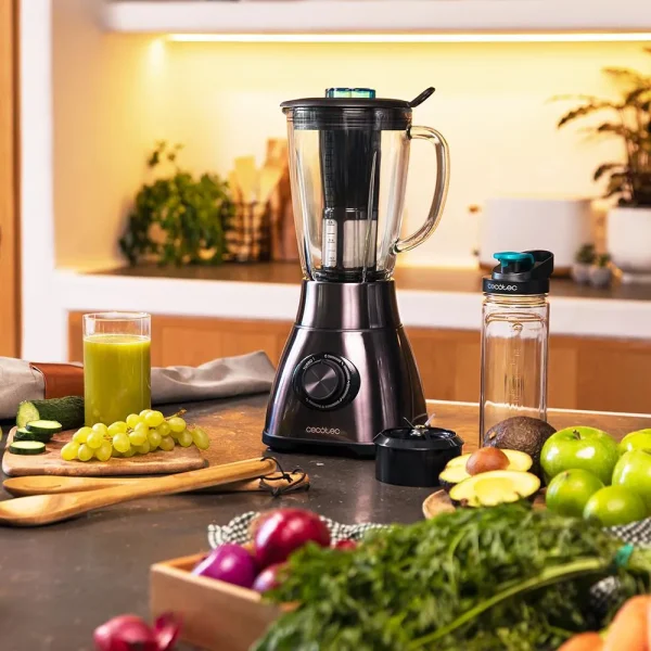 Imagen 4 Batidora de vaso Power Black Titanium 1800 Go con 1800 W, cuchillas de titanio negro y jarra de 1,8 L. Incluye botella portátil para llevar tus smoothies.