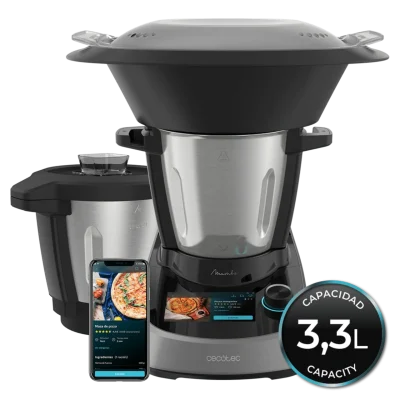 Robot de cocina Mambo Touch de Cecotec color negro con pantalla táctil encendida y jarra Habana con revestimiento cerámico