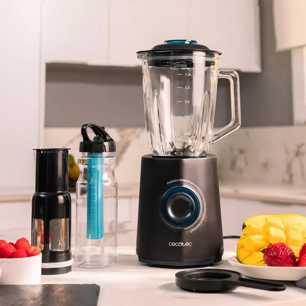 Imagen 6 Batidora de vaso Cecotec Power Black Titanium 2300MAX Mix Go con 2300W, 6 cuchillas de titanio negro, función pica hielo, modo Turbo y vaso sport portátil.