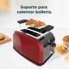 Imagen 8 Tostador vertical rojo de acero inoxidable con 850 W y doble ranura corta. Incluye soporte para panecillos, bandeja recogemigas y función de extraelevación.