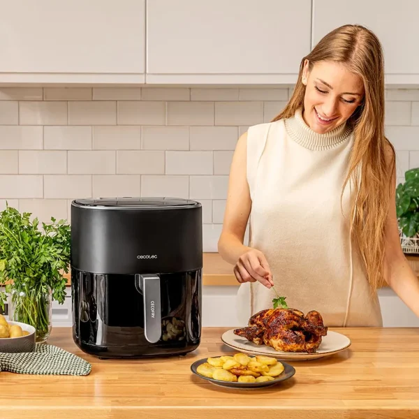 Imagen 6 Freidora de aire digital de 6,5 L y 1700 W con tecnología PerfectCook. Cocina sana con solo una cucharada de aceite, temperatura regulable y 12 modos de cocción.