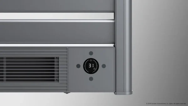 Imagen 3 Radiador toallero eléctrico Cecotec Ready Warm 9780 Ceramic Towel de 2000 W. Incluye calefactor cerámico, pantalla LED, mando a distancia y protección IPX4.