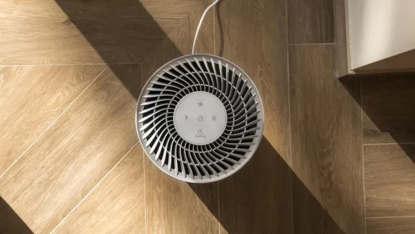 Imagen 6 Purificador de aire Cecotec TotalPure 2000 Connected con Wi-Fi, 160 CADR y 3 etapas de filtrado. Elimina partículas nocivas en estancias de hasta 50 m³.