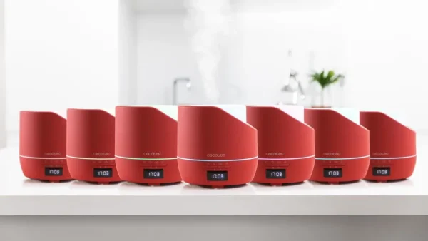 Imagen 3 Difusor de aroma Cecotec PureAroma 500 Smart Garnet de 500 ml con pantalla LED, temporizador 12h y función despertador. Cobertura de 30 m² y tres modos.