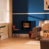 Imagen 7 Chimenea eléctrica curva de 22" con 2000 W, WiFi y mando a distancia. Calienta estancias de 20 m2 con diseño elegante, temporizador y llamas realistas.