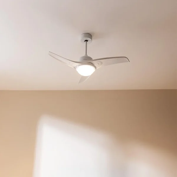 Imagen 3 Ventilador de techo de 106 cm con luz LED, motor de 49 W y 3 aspas. Incluye mando a distancia, temporizador y función verano-invierno para climatización.