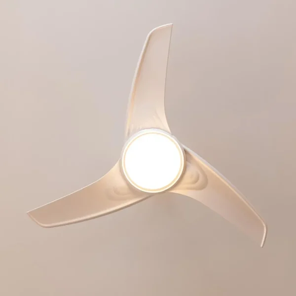 Imagen 5 Ventilador de techo de 106 cm con luz LED, motor de 49 W y 3 aspas. Incluye mando a distancia, temporizador y función verano-invierno para climatización.