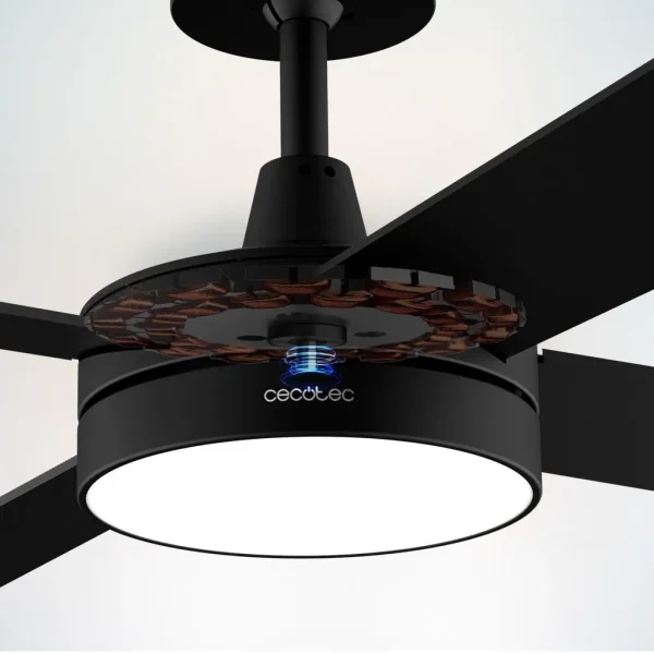 Imagen 3 Ventilador de techo EnergySilence Aero 5200 Black Line de 52" con luz LED, motor de cobre de 60 W, 4 aspas y mando a distancia para máximo confort y silencio.