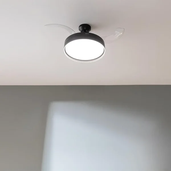 Imagen 4 Ventilador de techo con aspas retráctiles y luz LED de 3 tonos. Motor de 40 W silencioso, diámetro de 106 cm, temporizador y función verano-invierno.